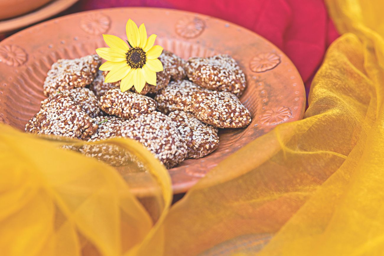 easy_snacks_to_bring_to_an_adda4.jpg