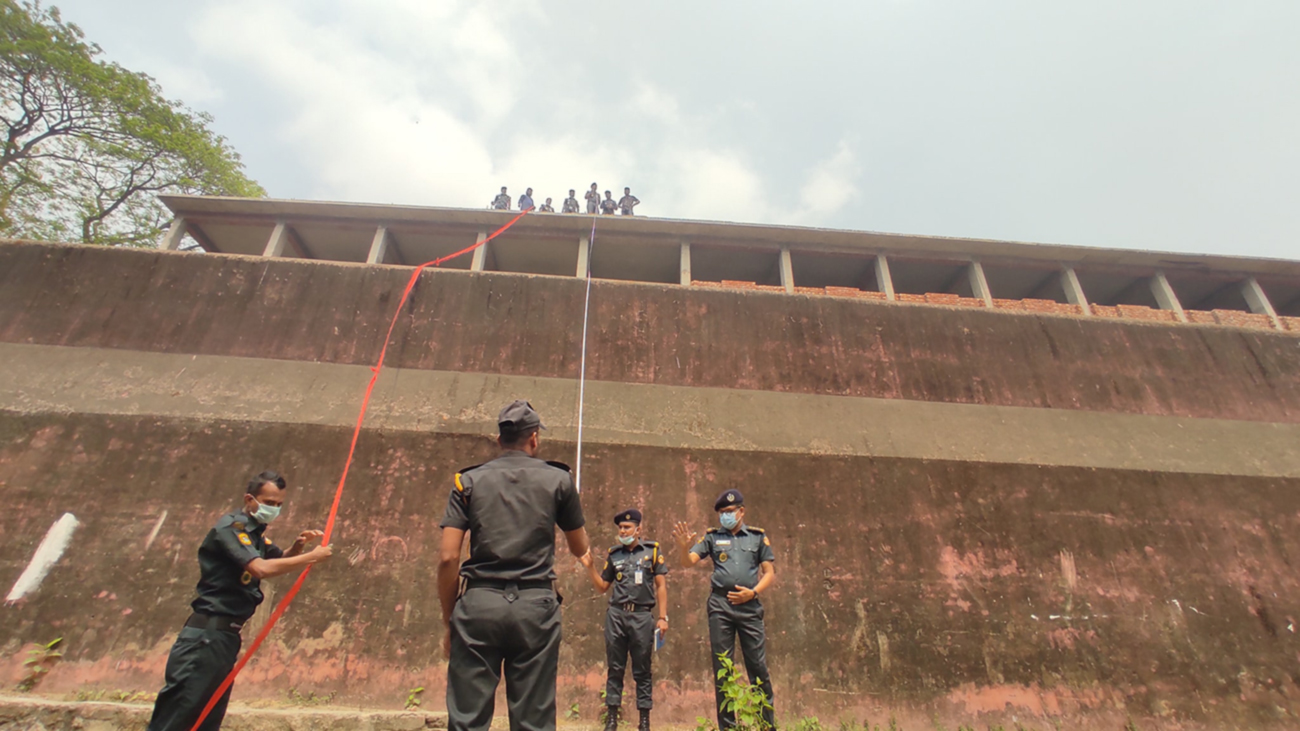 Murder accused, escaping from Chattogram jail, arrested in Narsingdi
