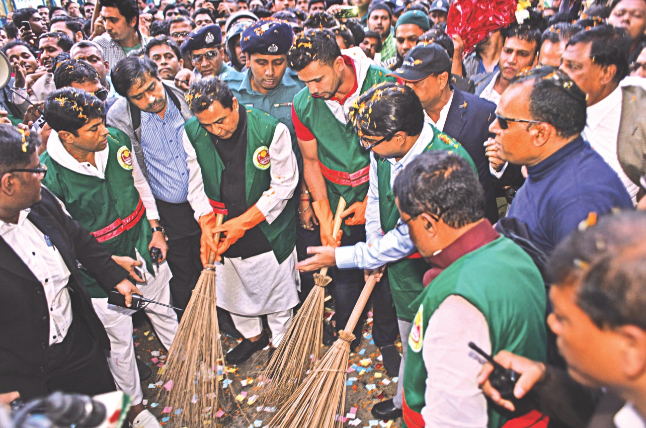 DSCC begins Clean Dhaka 2016 