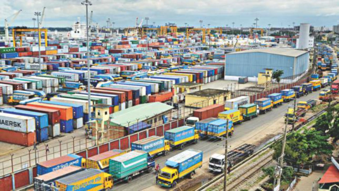 Chittagong port cargo handling glut