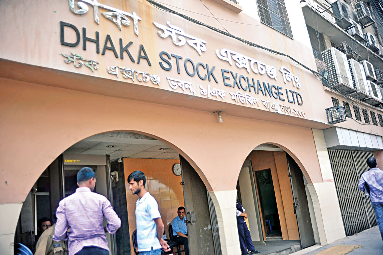 Dhaka stocks suffer sharp decline for another day