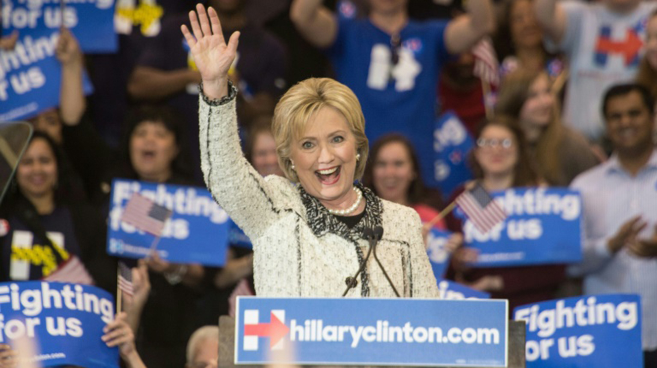 Hillary-1WB.jpg