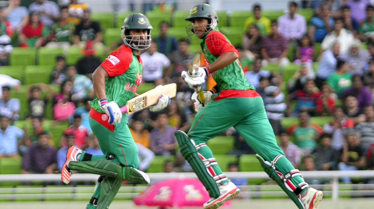 Tamim-Soumya-stand.jpg-NS.jpg