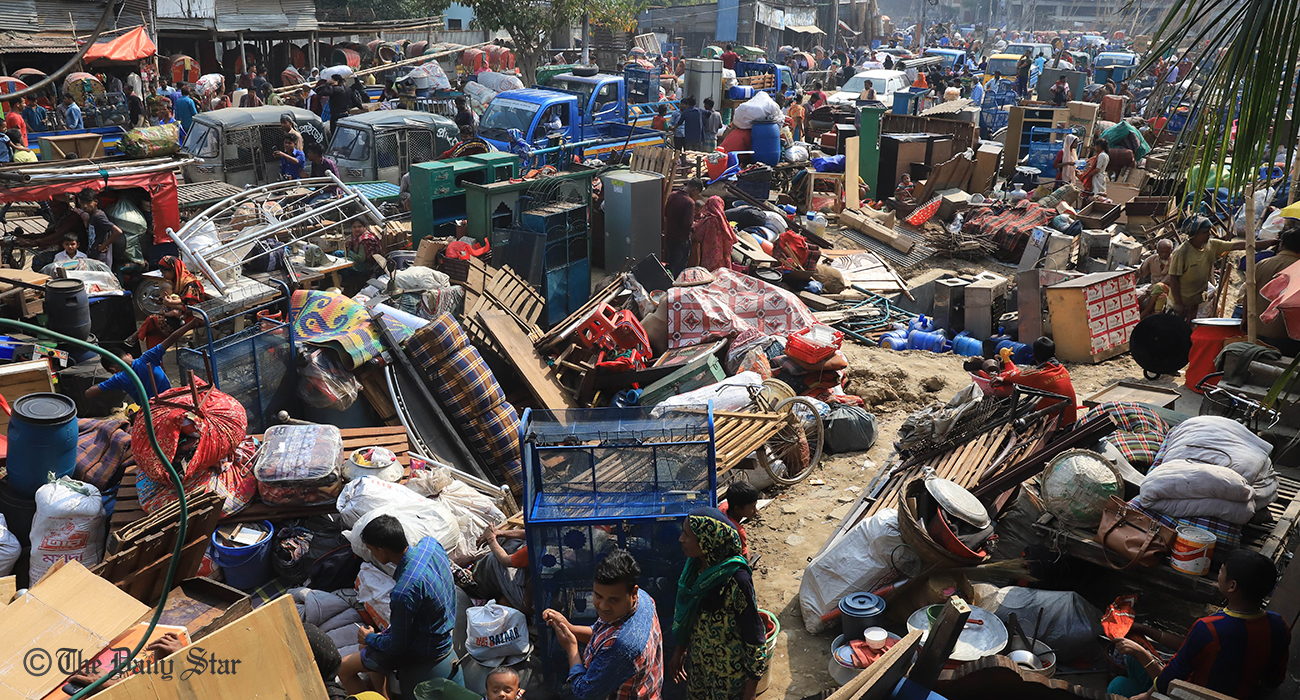 Eviction Drive at Dhaka's Bhashantek Slum