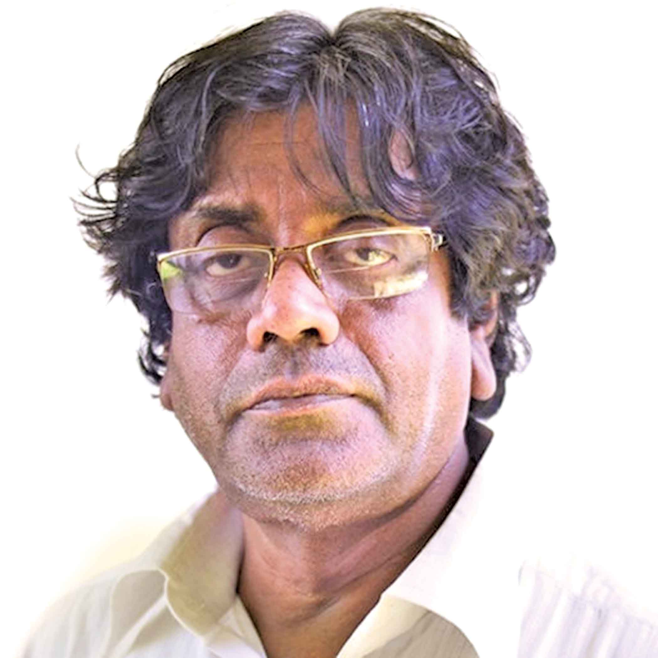 dr-mubarak-ahmad-khan_0.jpg