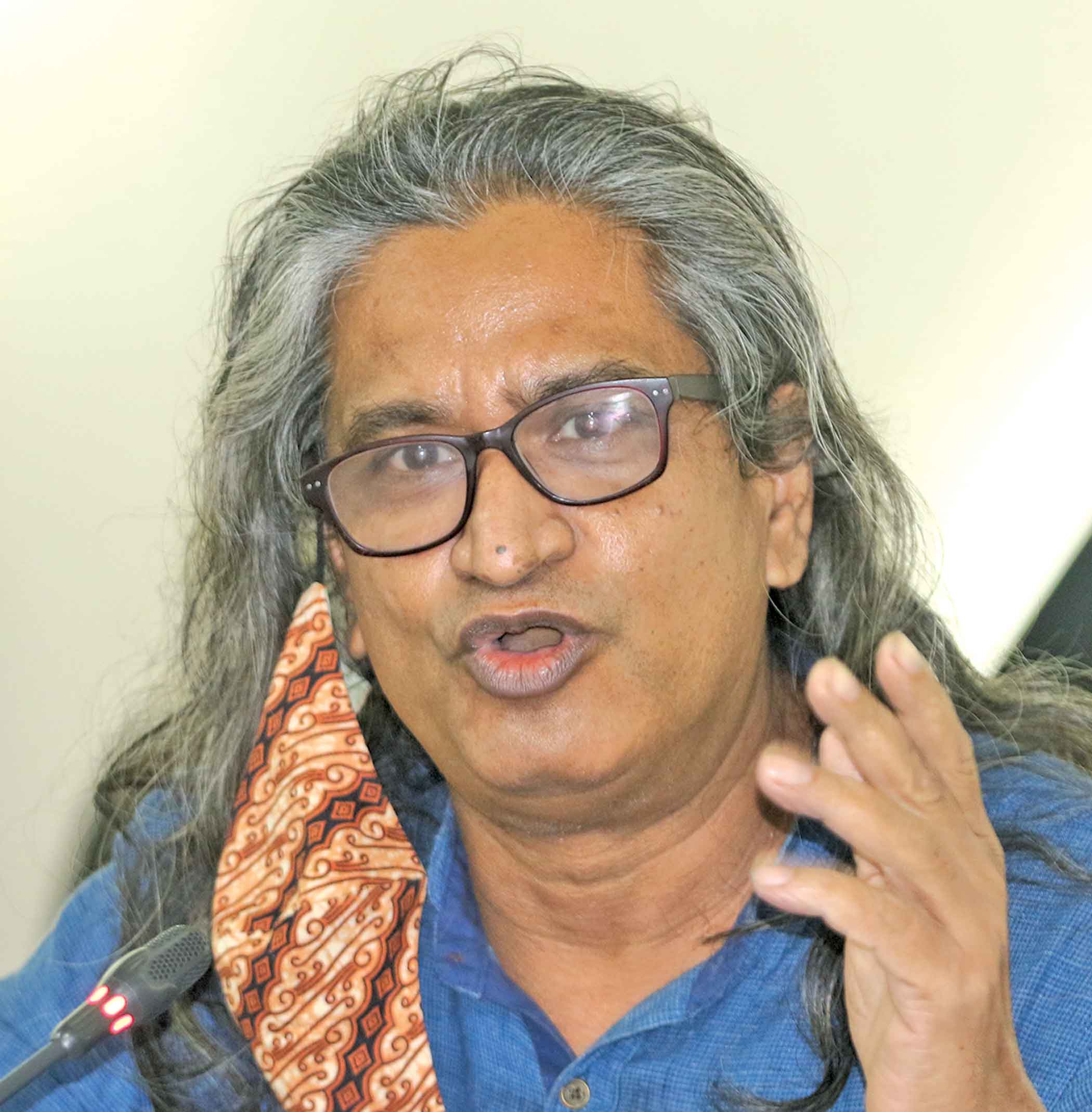 saifuddin-ahmed_0.jpg