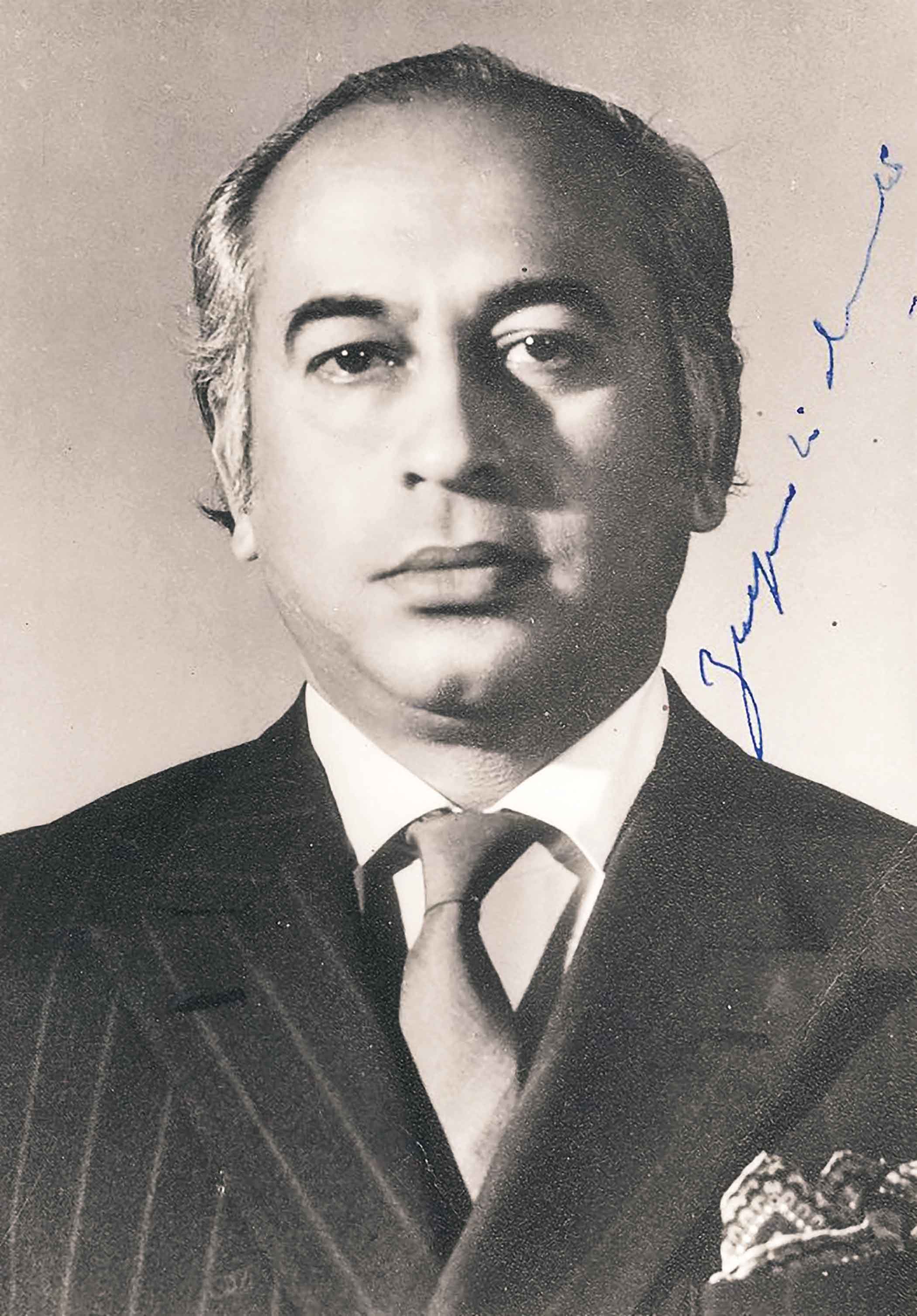 zulfiqar-ali-bhutto.jpg