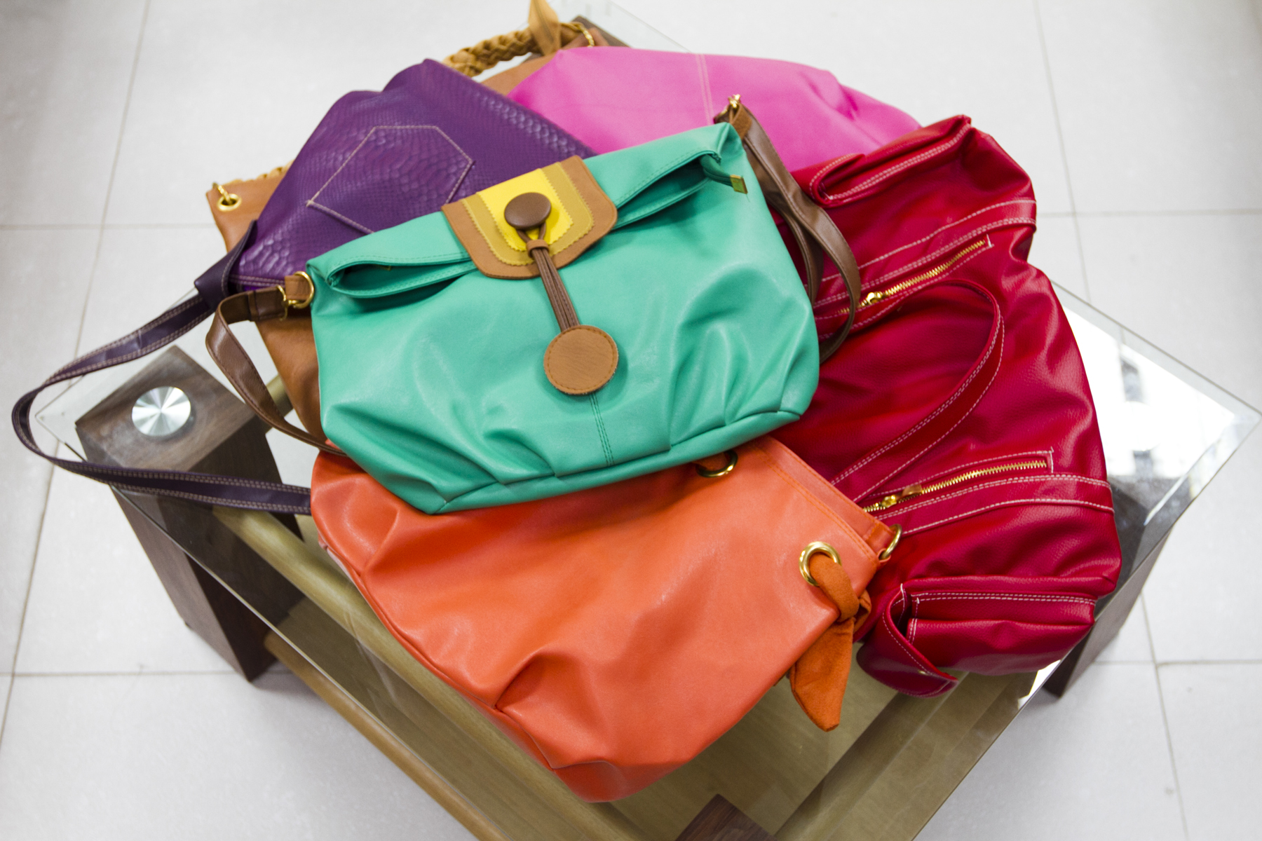 sis_bags_shoes_20120423_0042.jpg