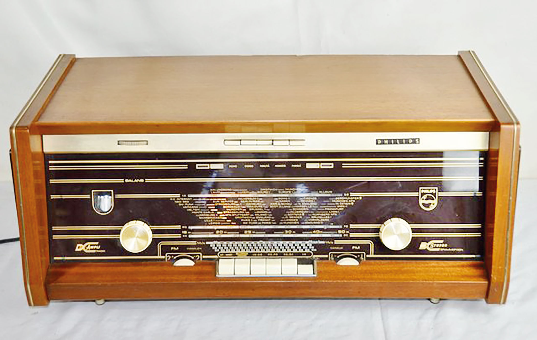 radio-active-age-2.jpg