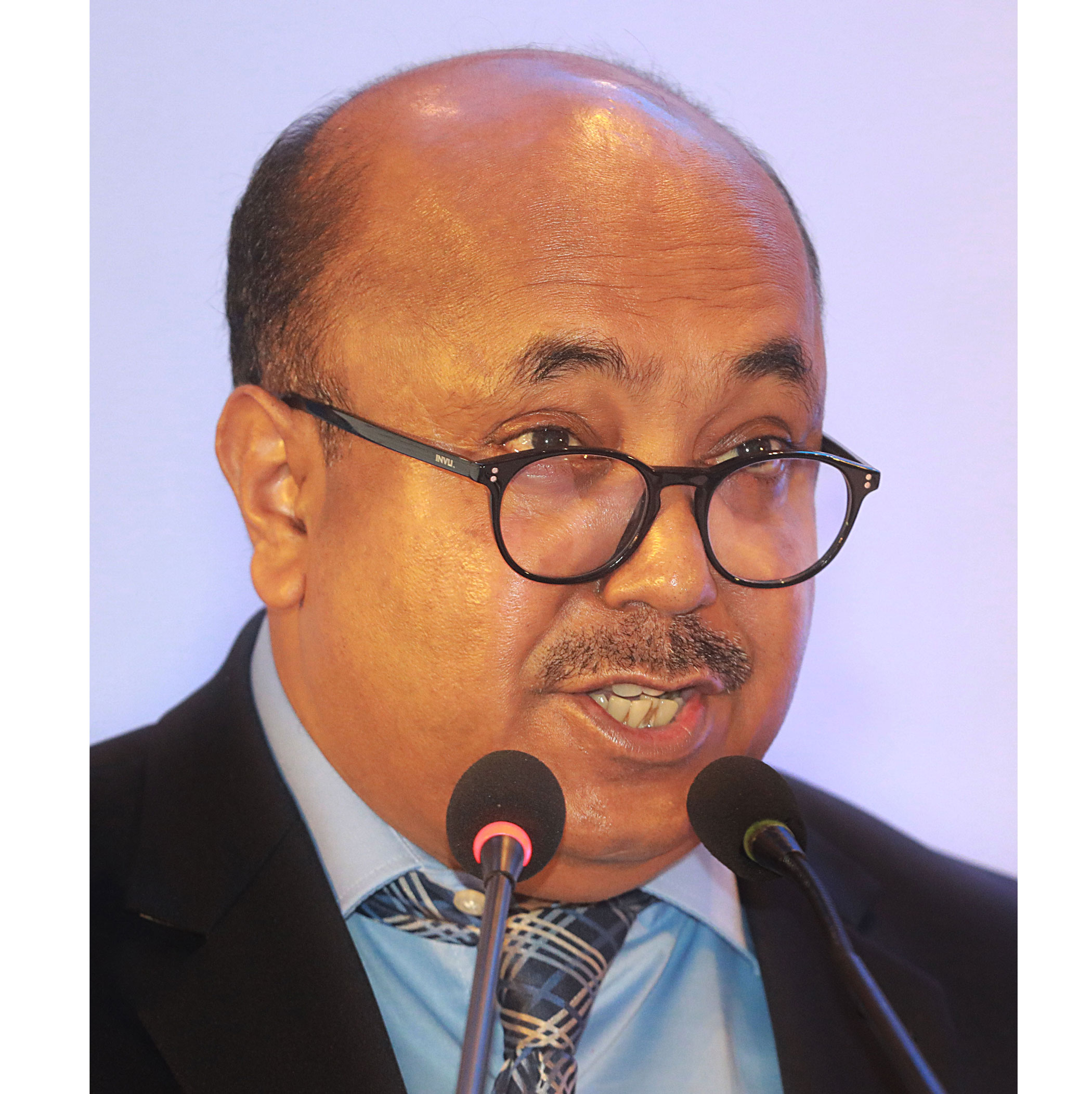 dr-mobasser-monem.jpg