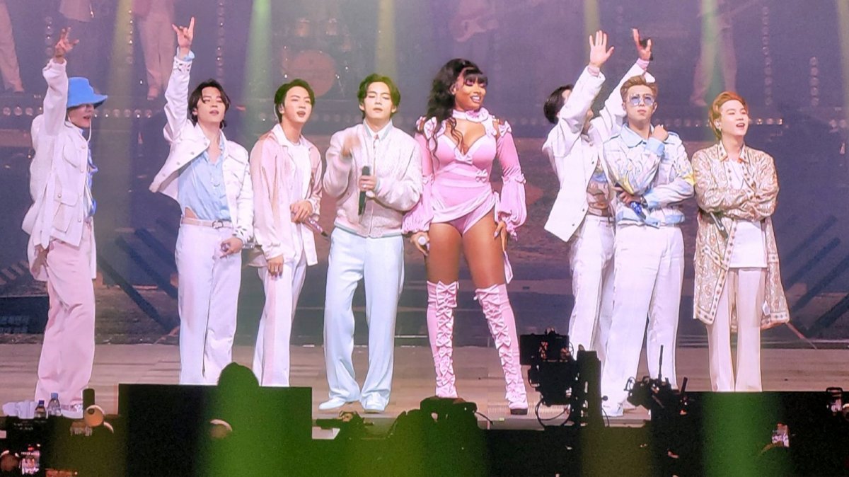 bts_and_megan_3_0.jpg