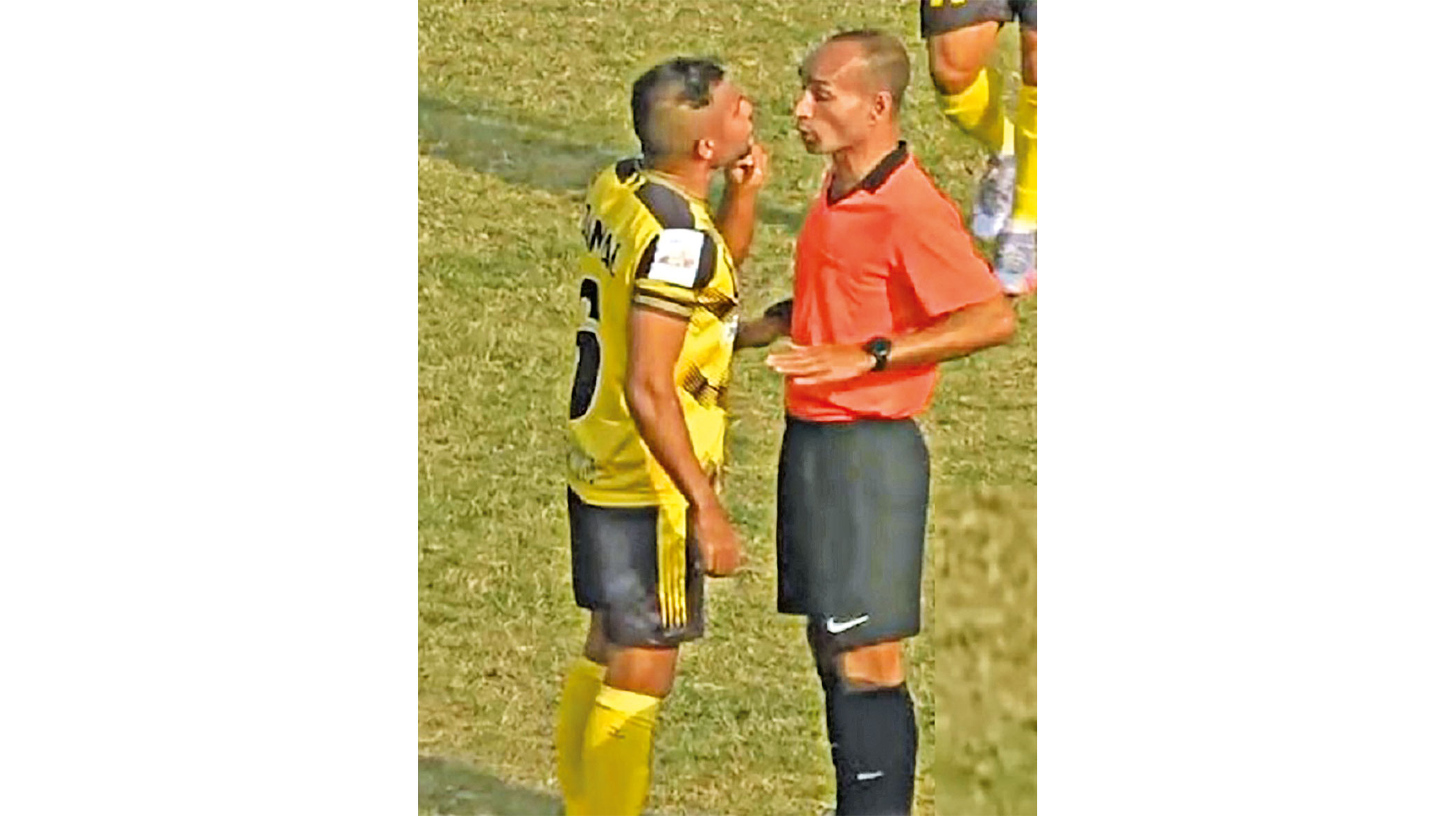 referees-2.jpg