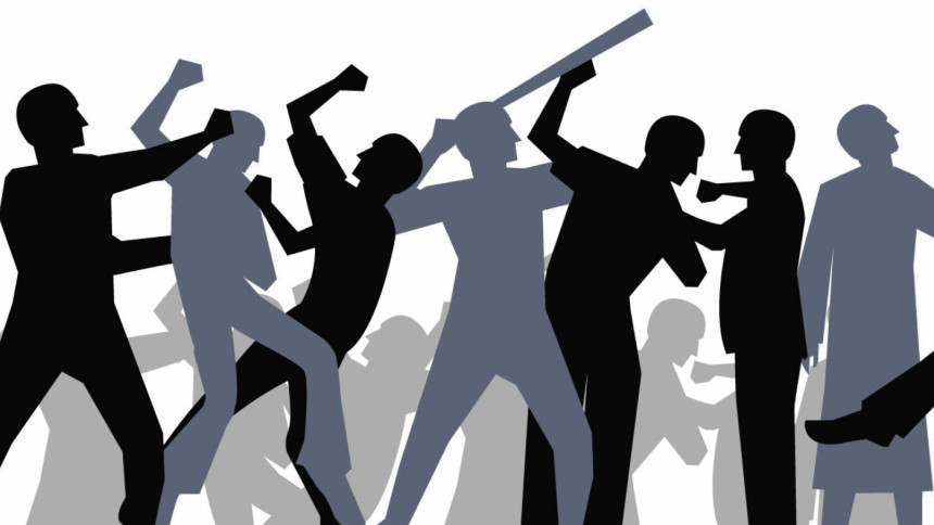 1 killed as police, BNP activists clash in Bhola