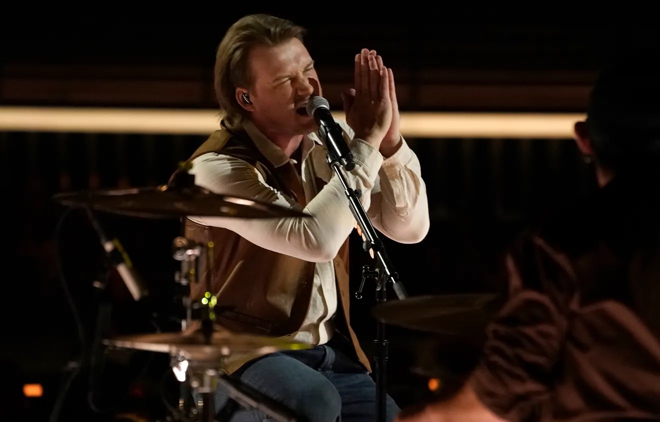 Morgan Wallen performs at the Billboard Music Awards