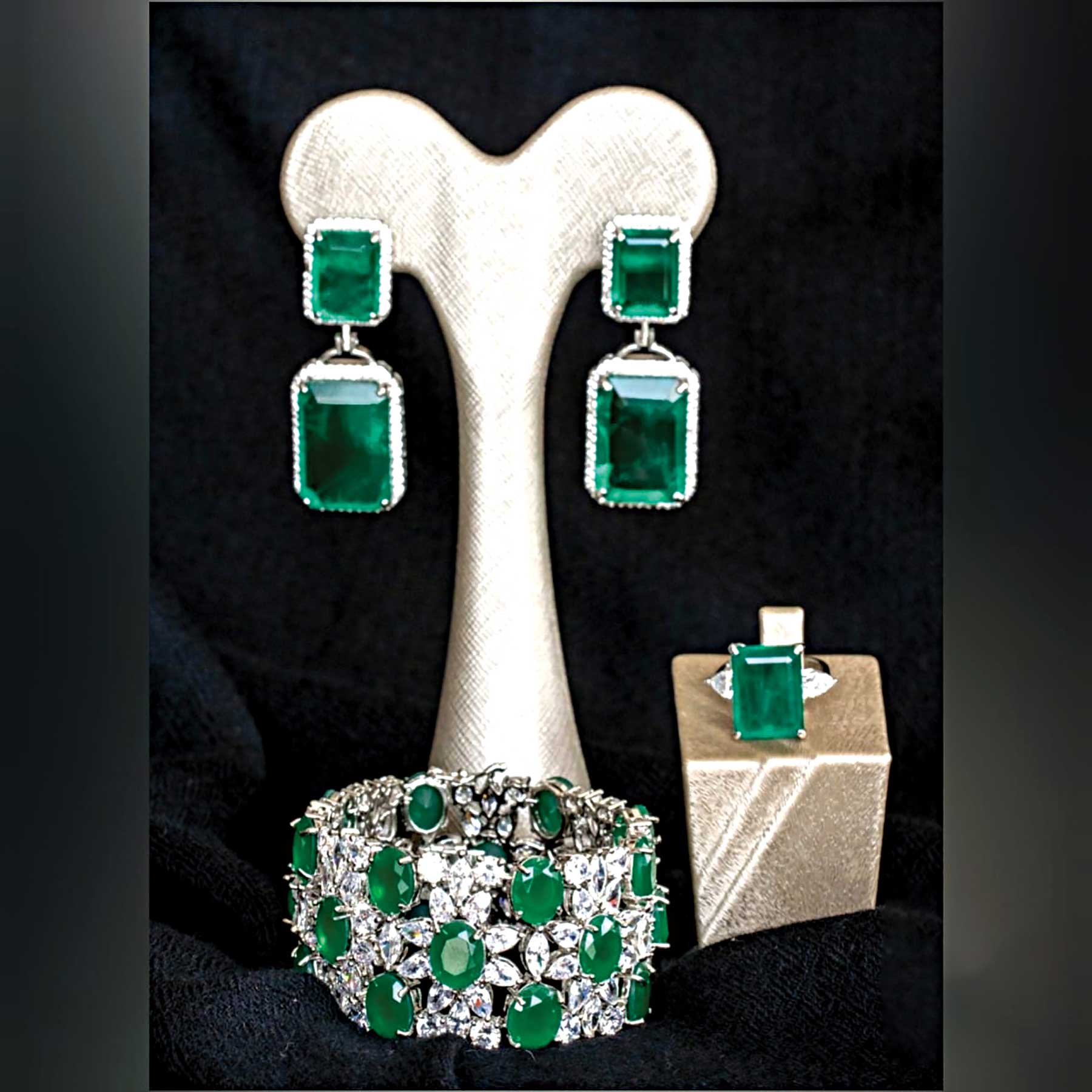 jewels4.jpg