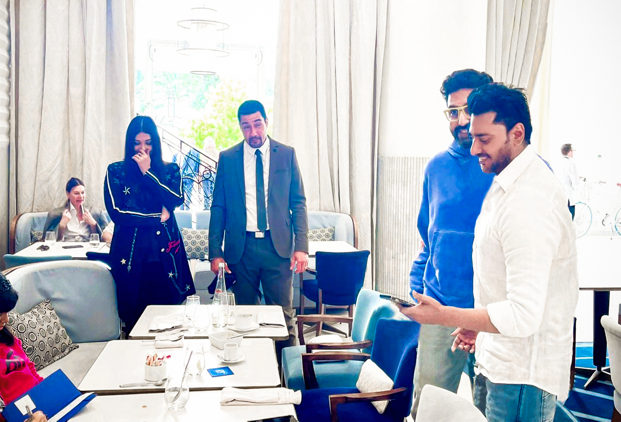 Ananta Jalil meets Aishwarya and Abhishek in Cannes