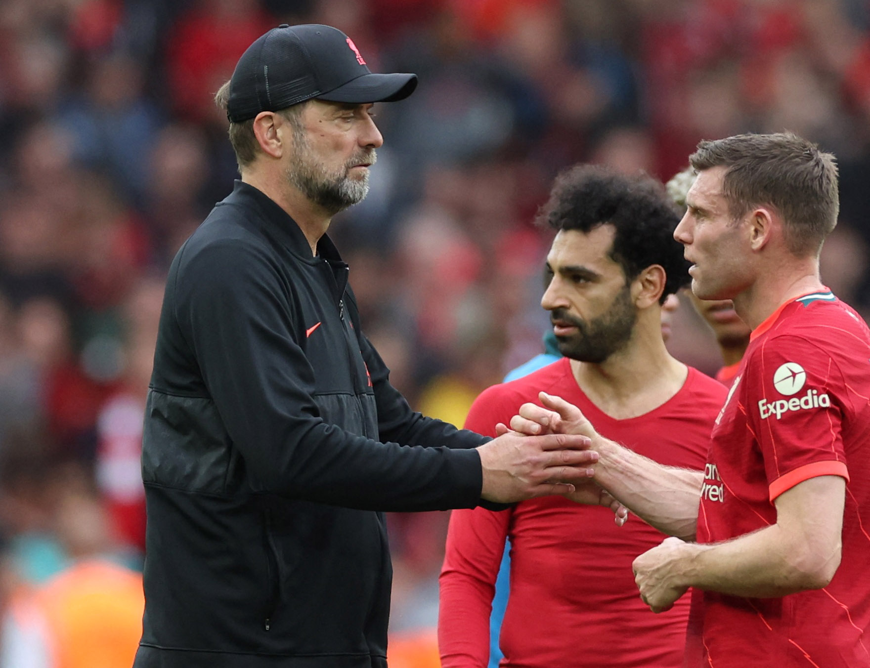 klopp_with_players.jpg