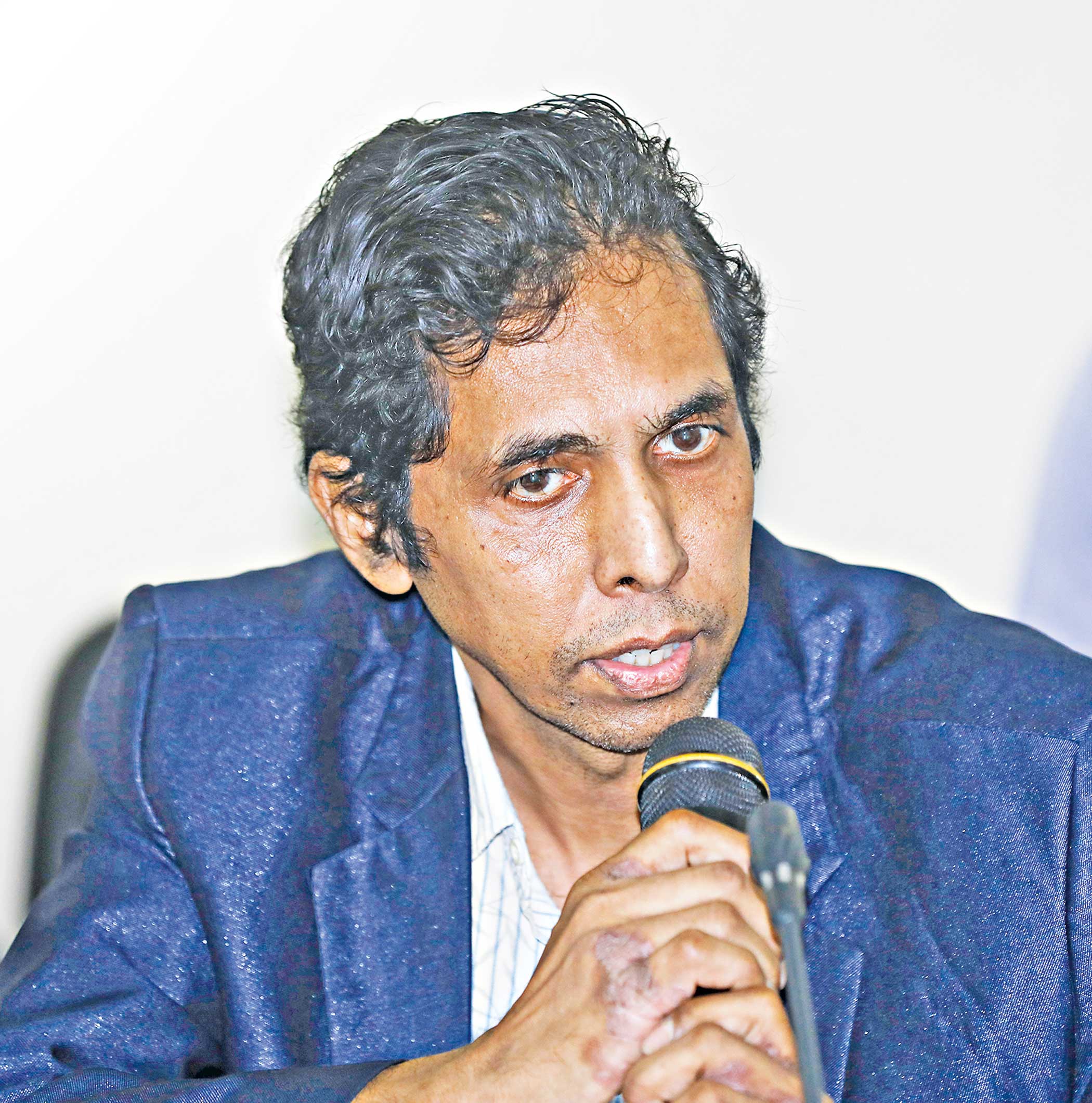 dr-salah-ueein.jpg