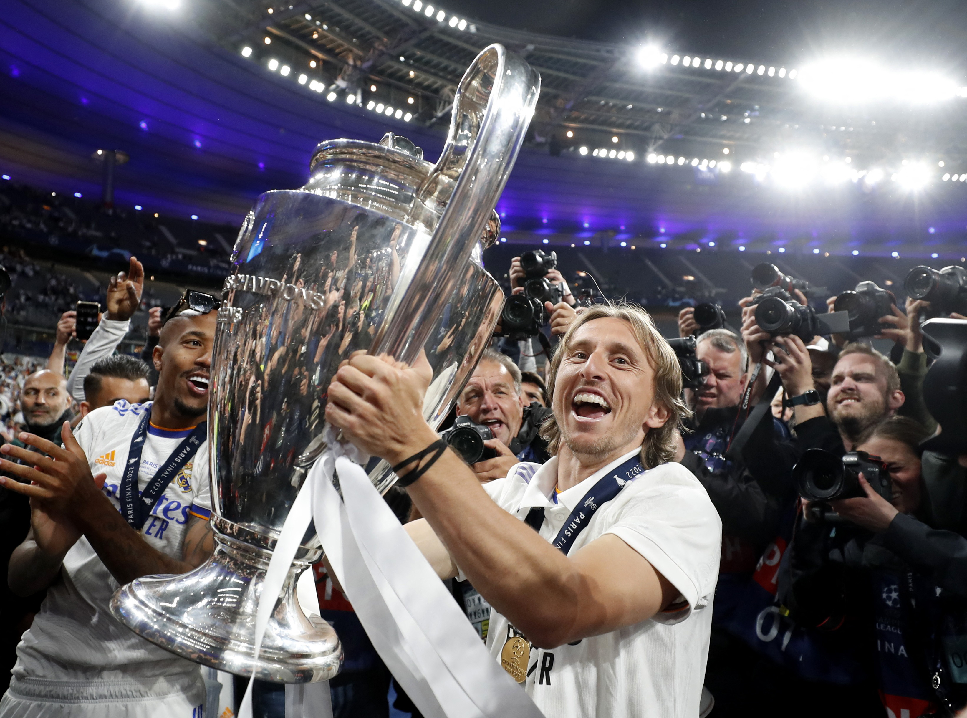 2022-05-28t223034z_1344823050_up1ei5s1qiw8t_rtrmadp_3_soccer-champions-liv-mad-report.jpg
