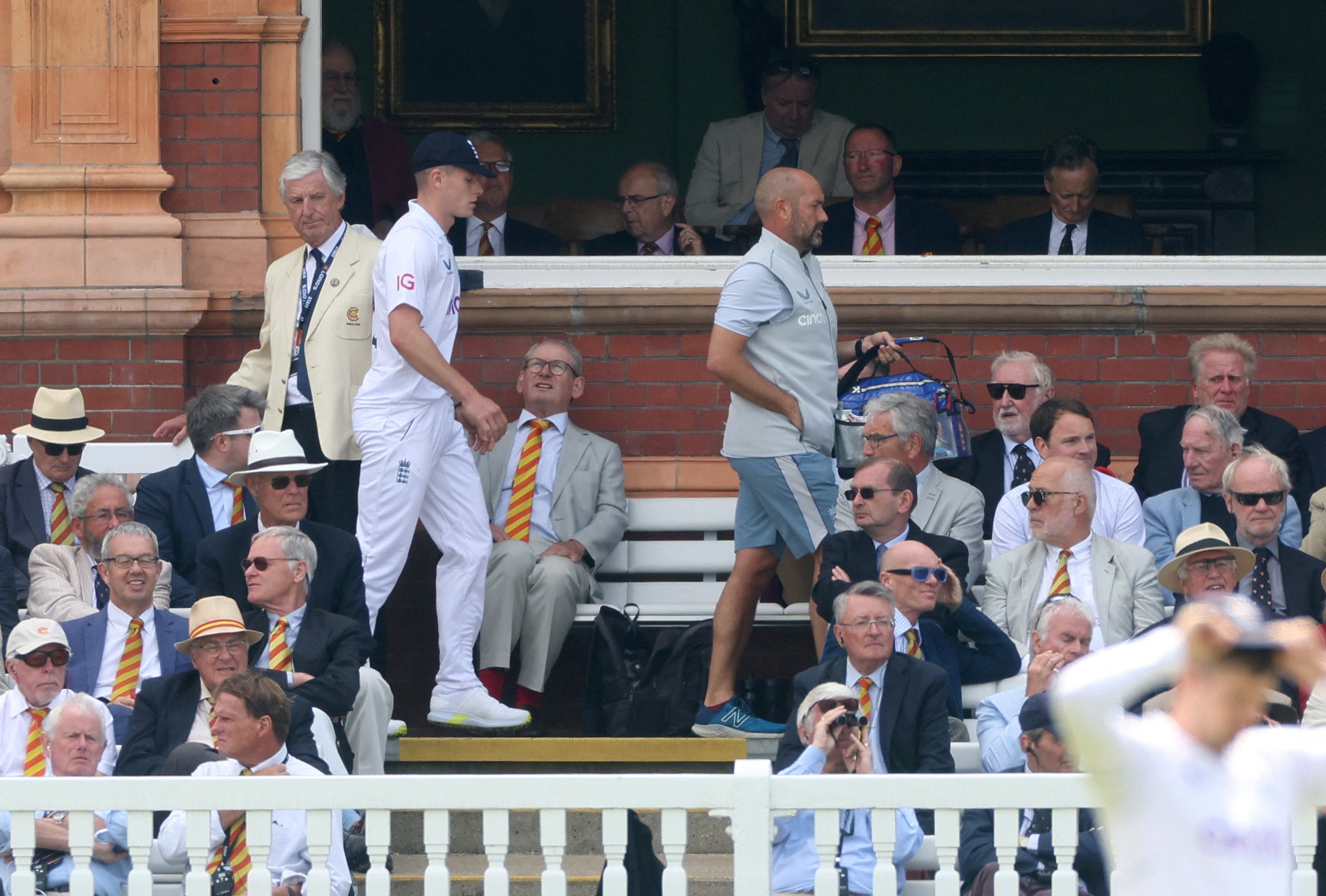 2022-06-02t140655z_271141502_up1ei62137h49_rtrmadp_3_cricket-test-eng-nzl.jpg