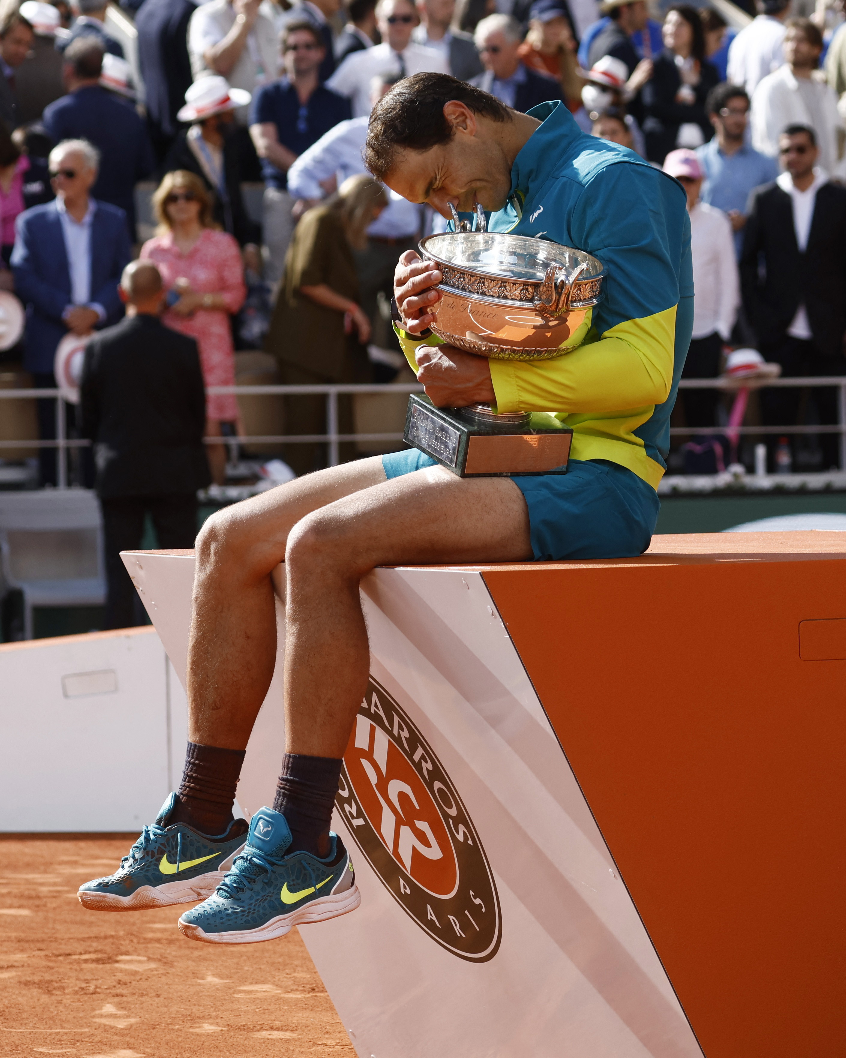 2022-06-05t160719z_856273954_up1ei6518s5u4_rtrmadp_3_tennis-frenchopen.jpg