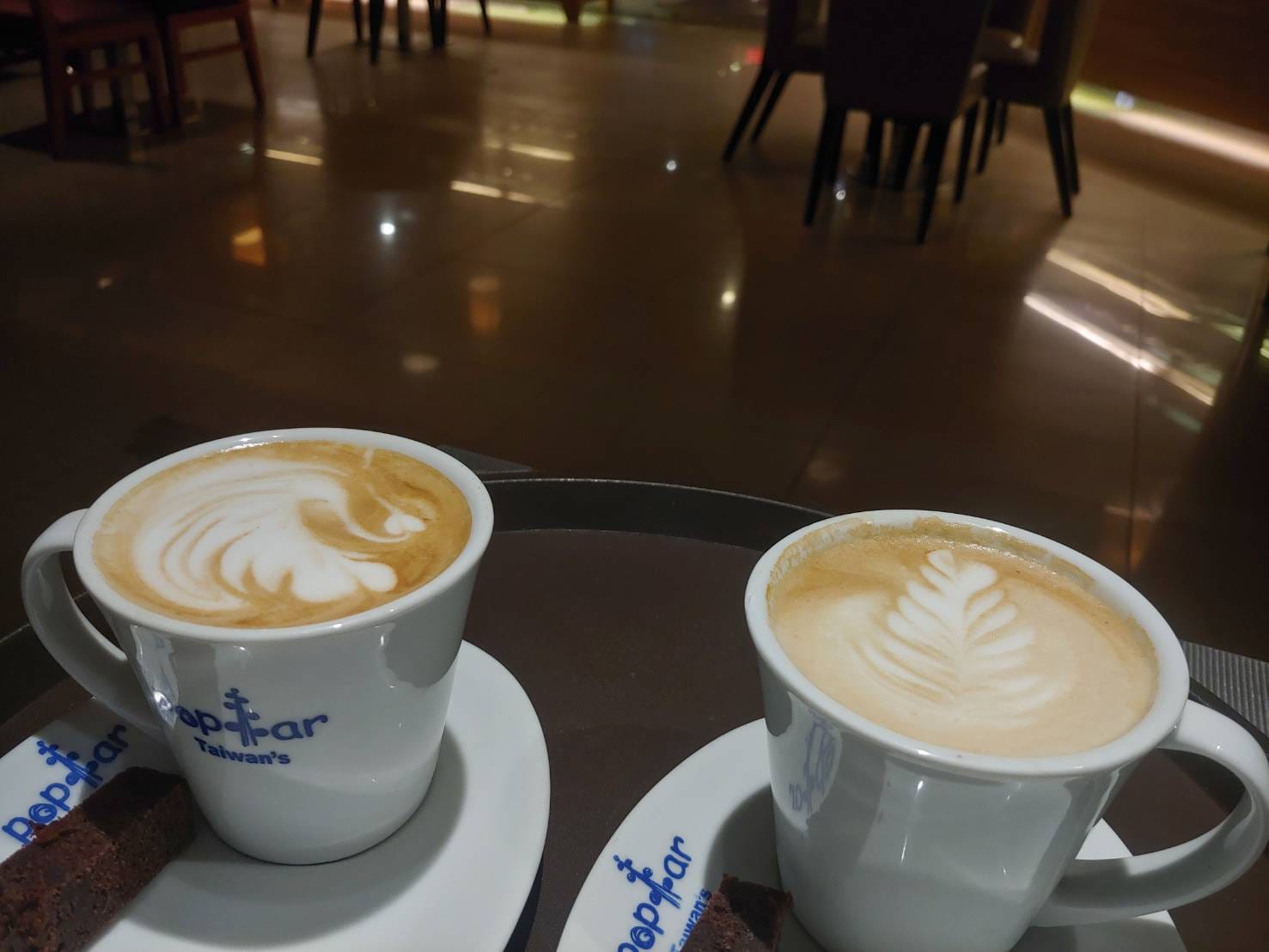 Top 4 Coffee Shops in Dhaka - Poplar.jpg