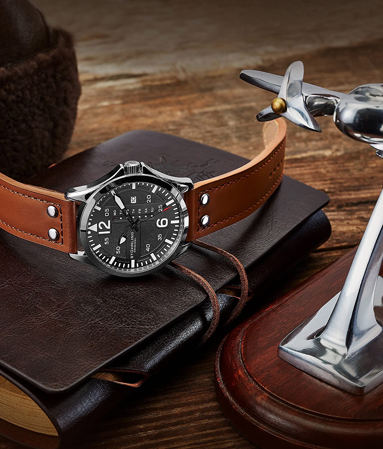 Stuhrling Original Men’s 699.02 Aviator Quartz 