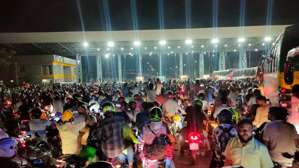 Motorcycles banned on Padma Bridge