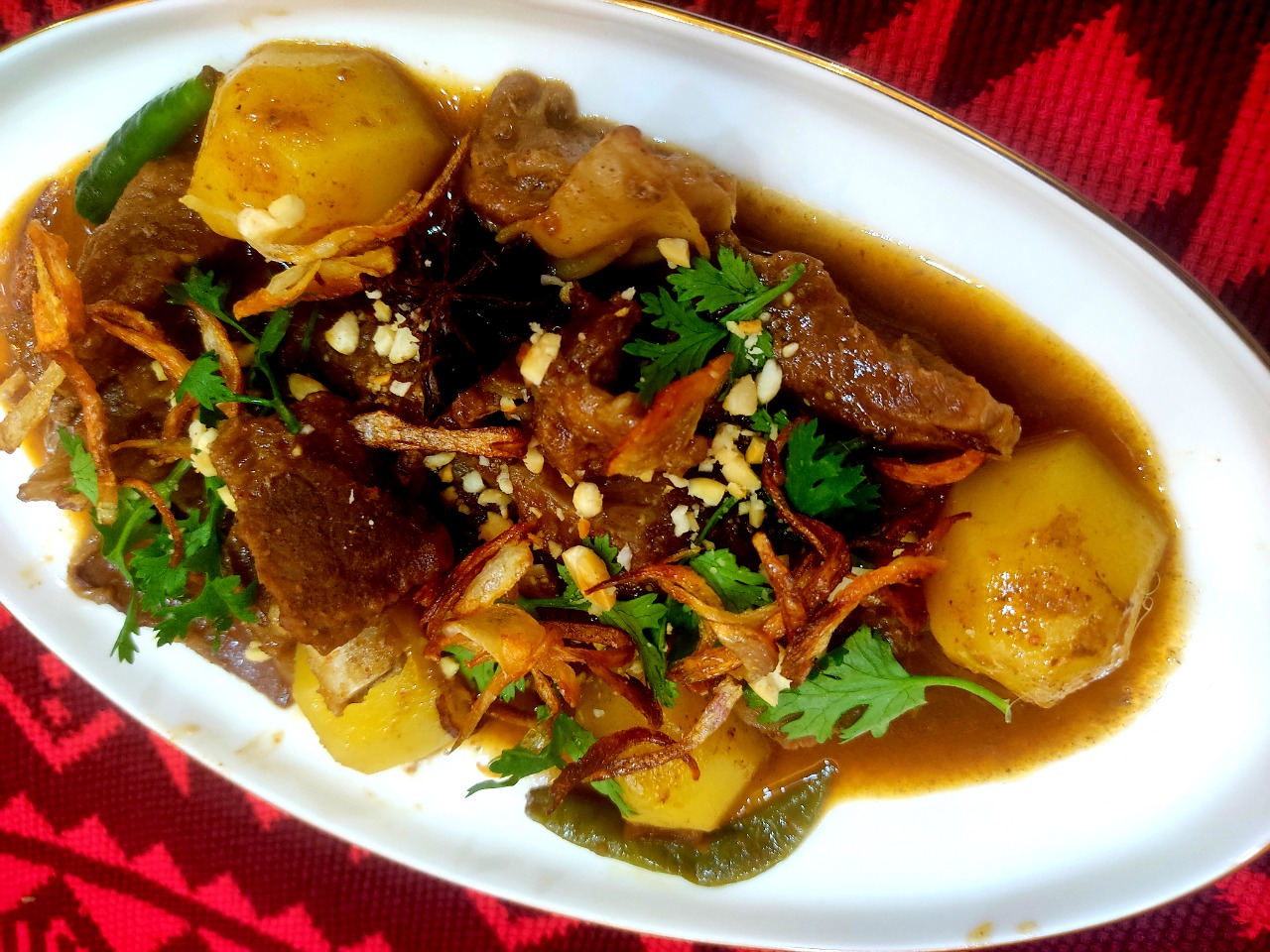Beef lemongrass-coconut oil curry 