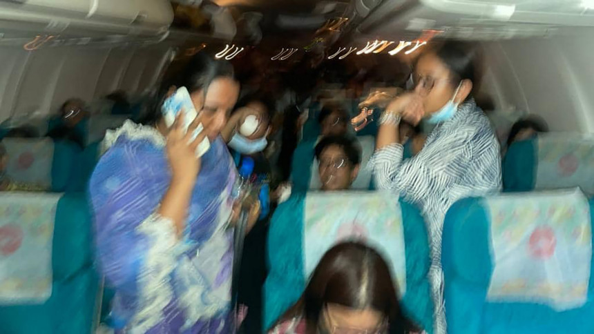 Biman boss explains why passengers had to sit in plane with no AC, no food in Kolkata