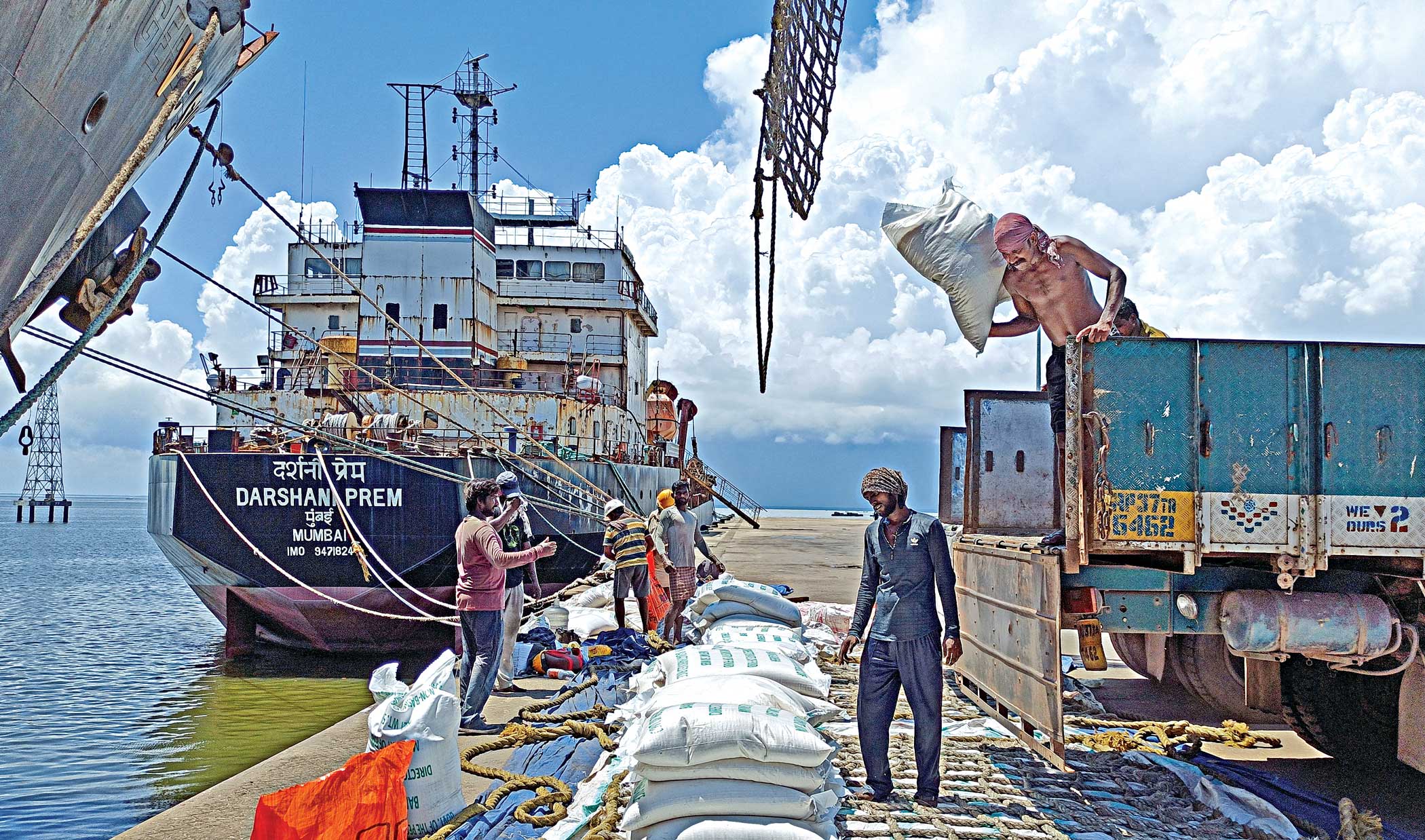 ship.jpg