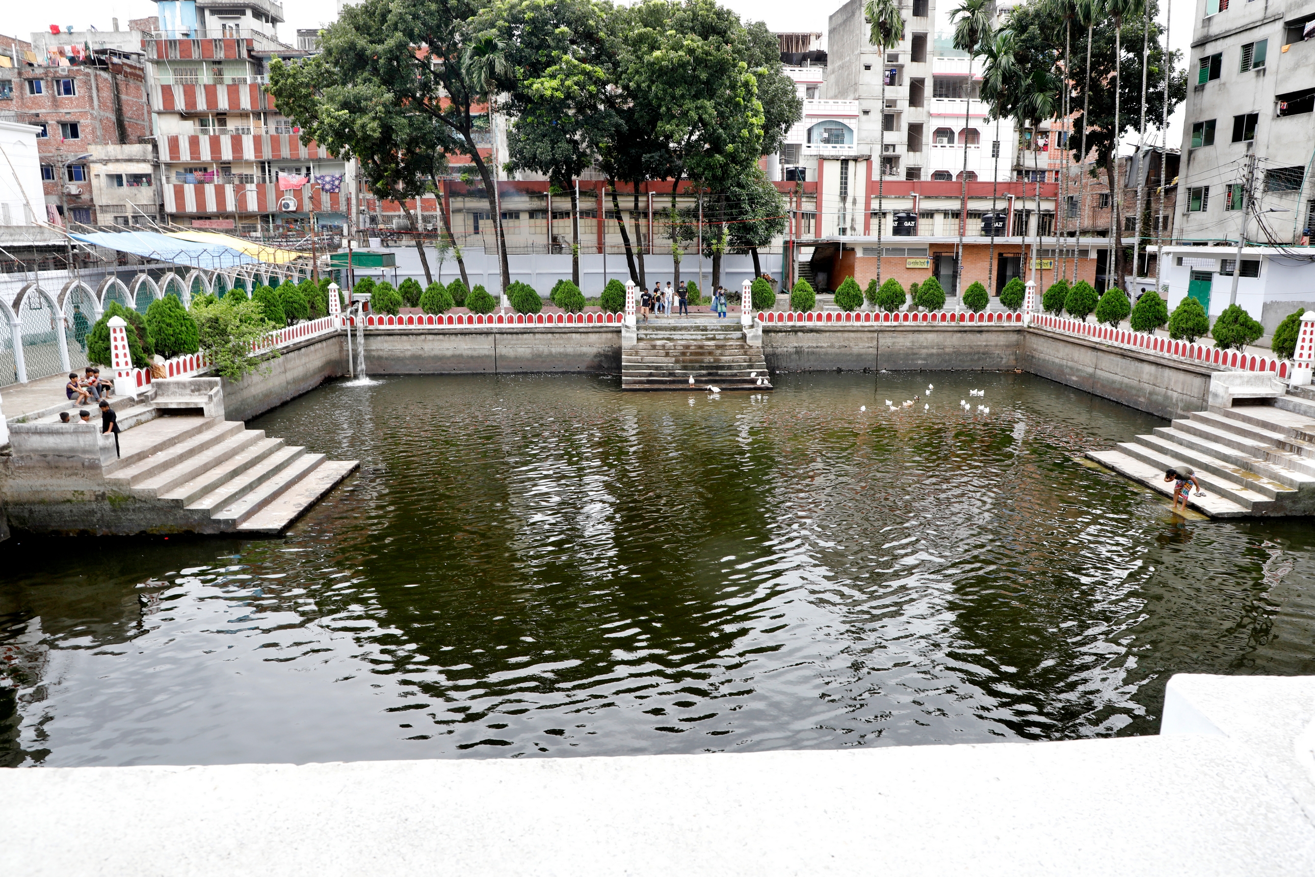Hussaini Dalan pond