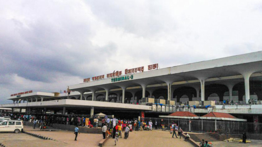 Passengers at mass hearing share bitter experiences at the Dhaka airport