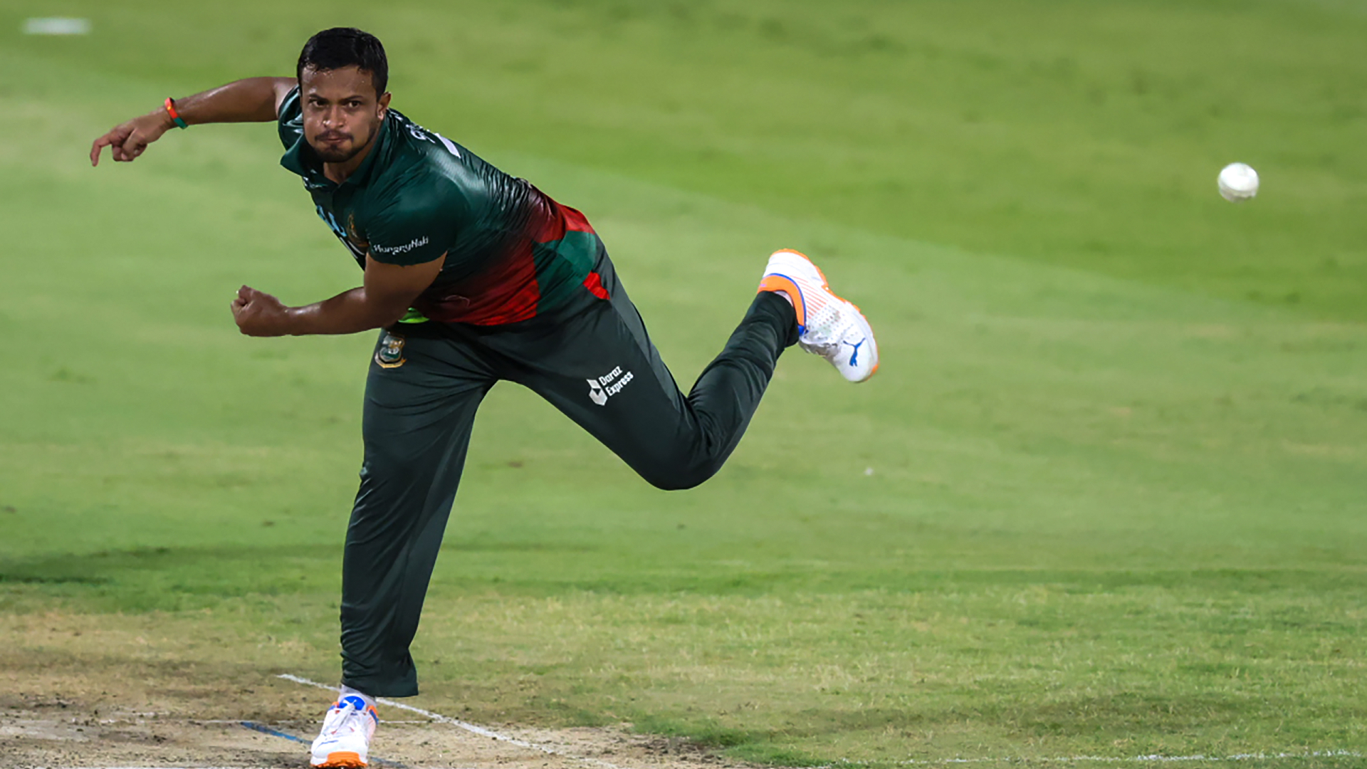 Bangladesh need more head than heart, says Shakib