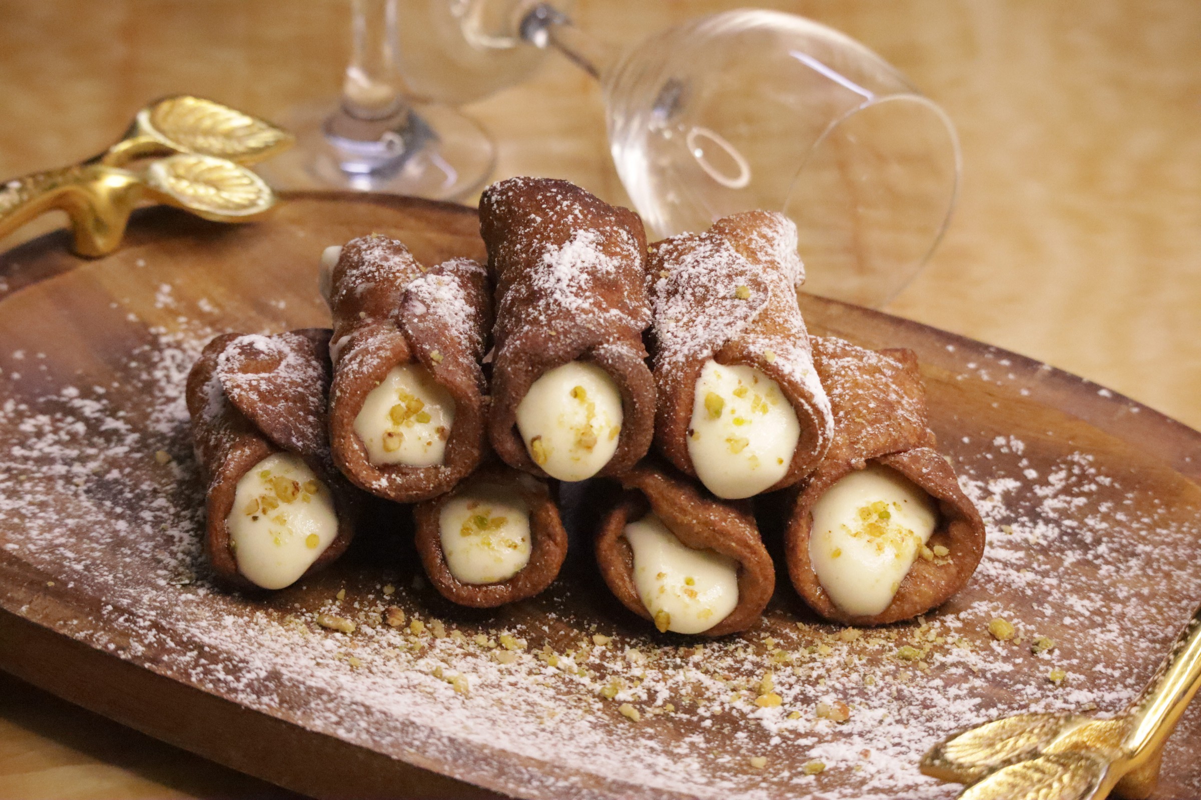 SICILIAN CANNOLI (Italy)