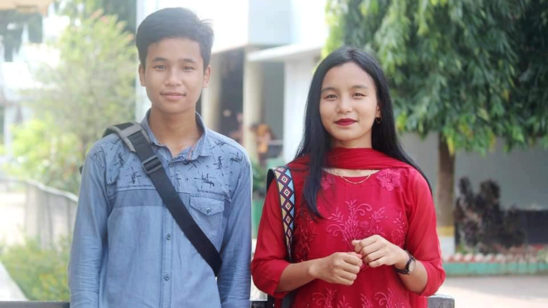 ritu-with-brother.gif