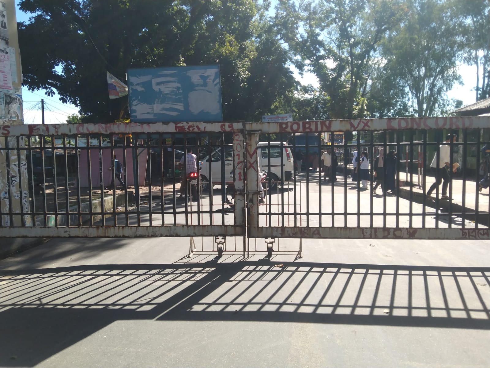 Protest by CU BCL: Teachers’ bus, shuttle train services halted