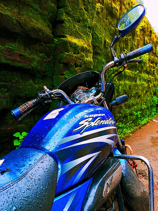 motorbike-6555891_960_720.jpg