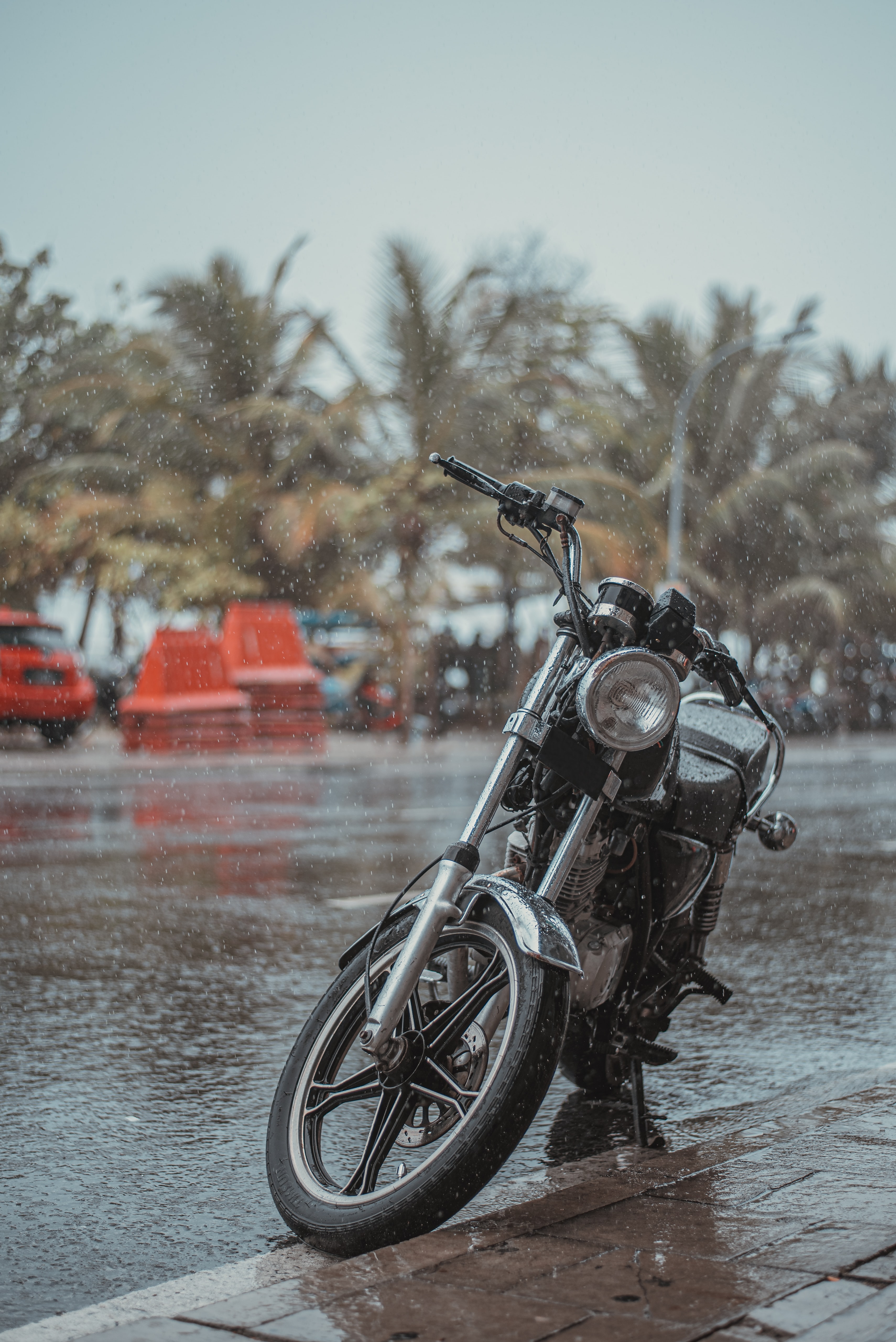 motorbike-rain-3.jpg