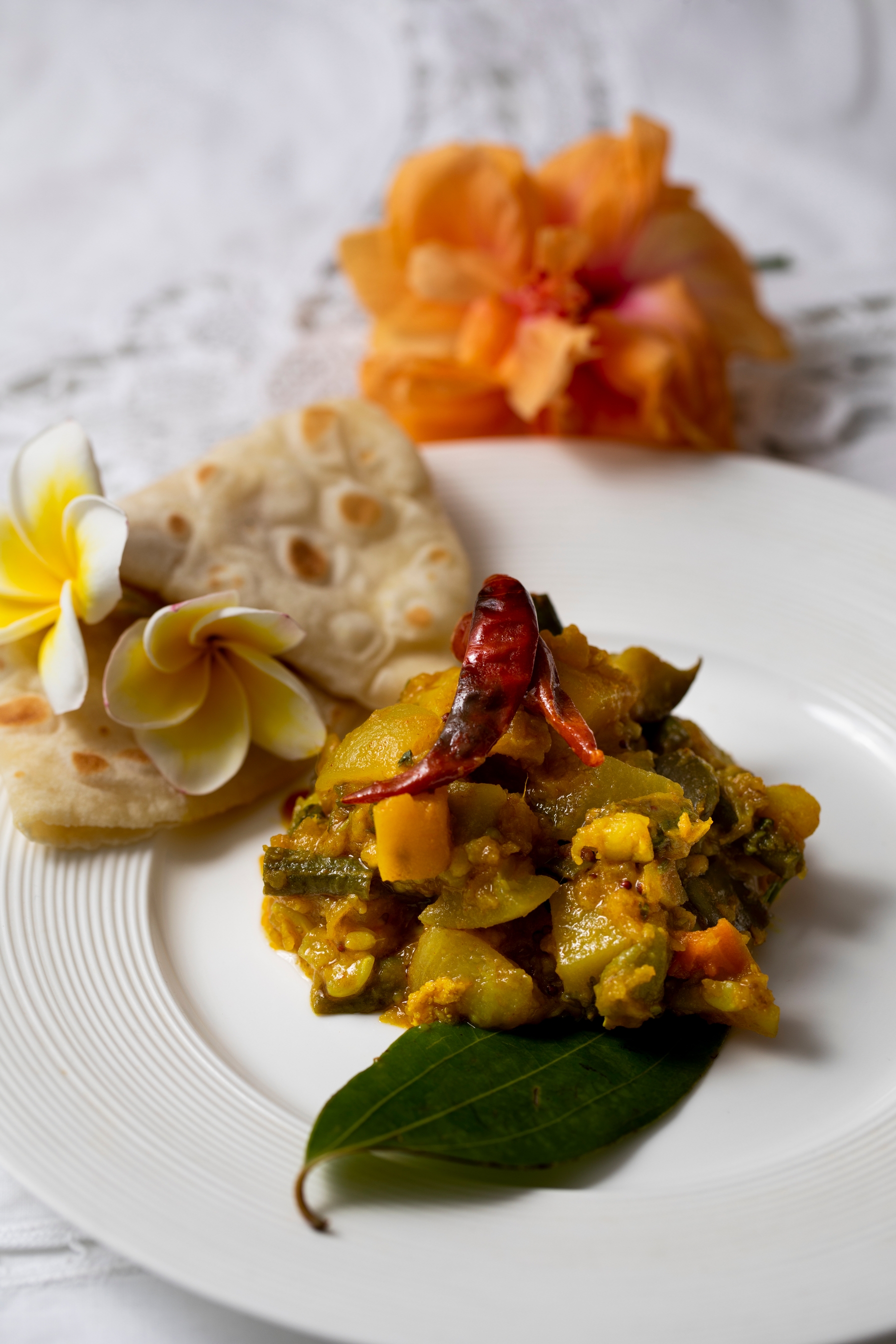 MOURI POTOL (POINTED GOURD WITH FENNEL SEEDS)