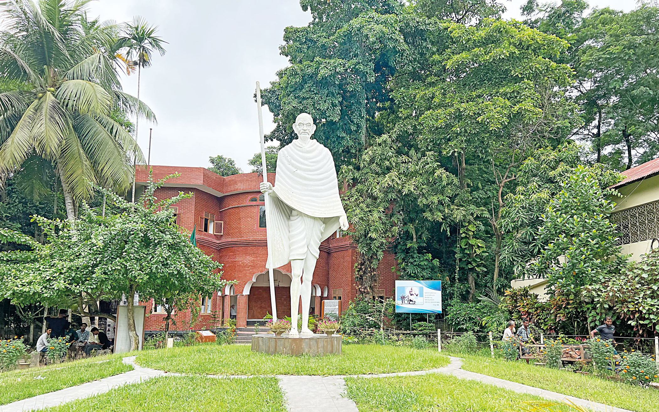 gandhi-5.jpg