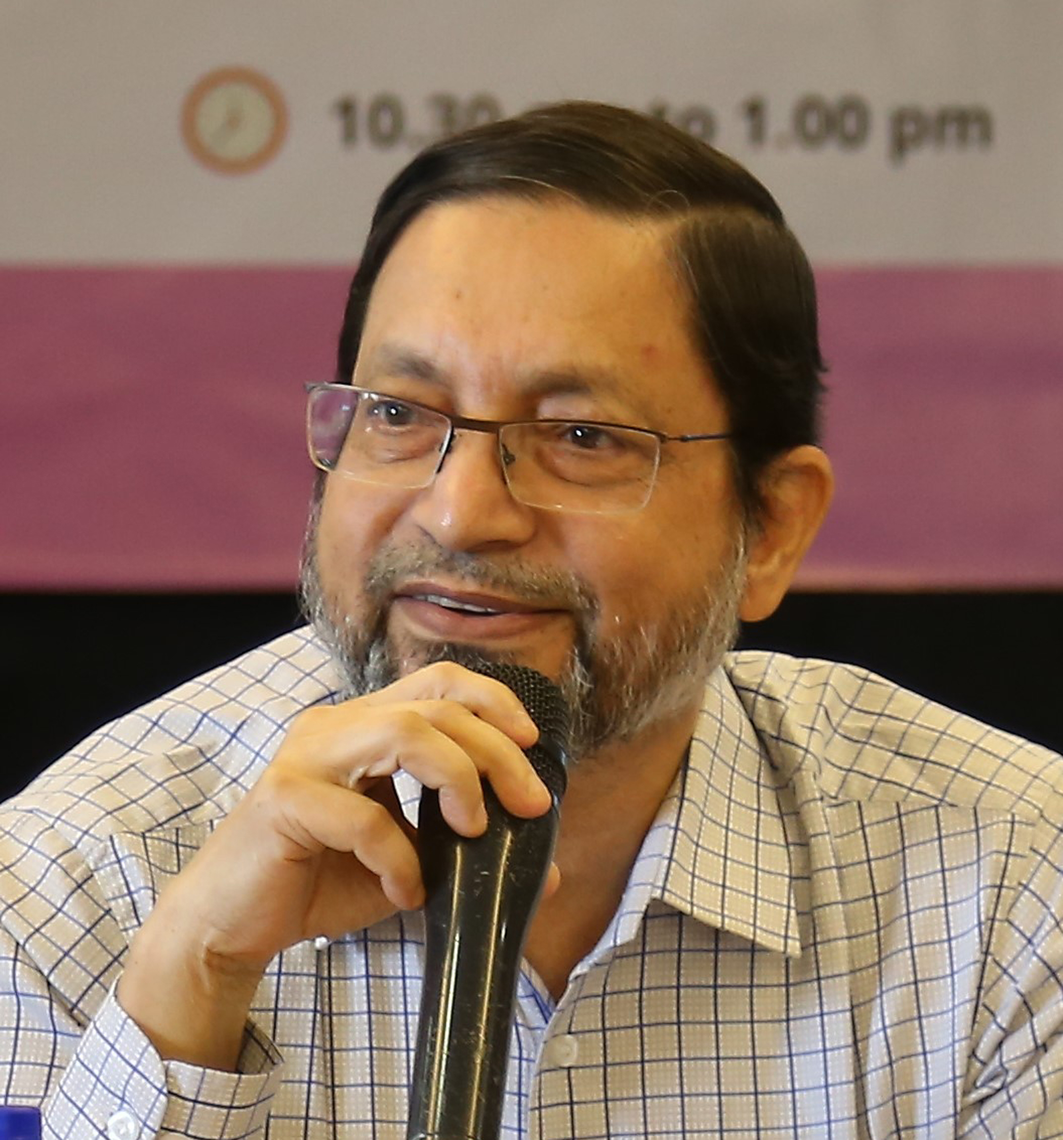 dr munir