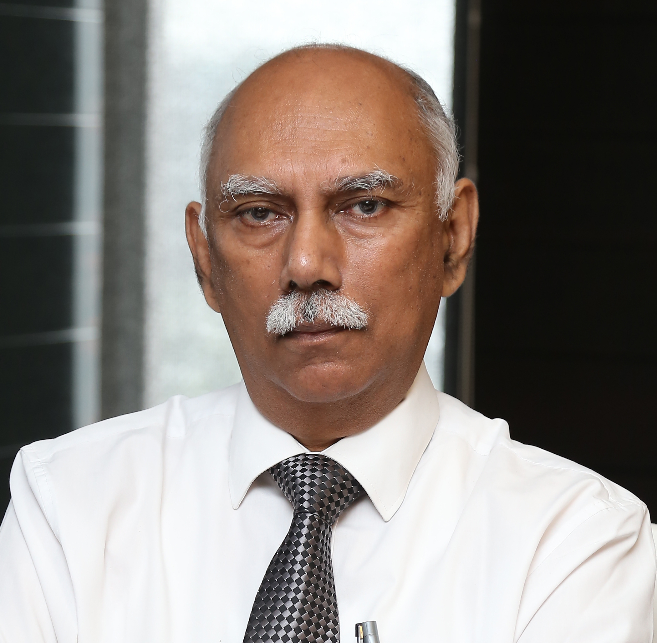 dr s mahfuzul huq