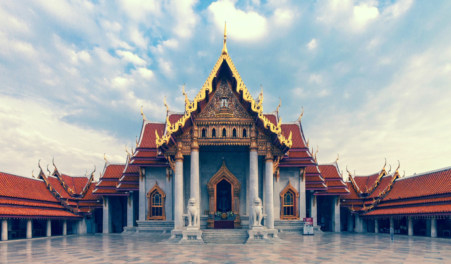 Wat Benchamabophit Dusitvanaram in Bangkok, Thailand