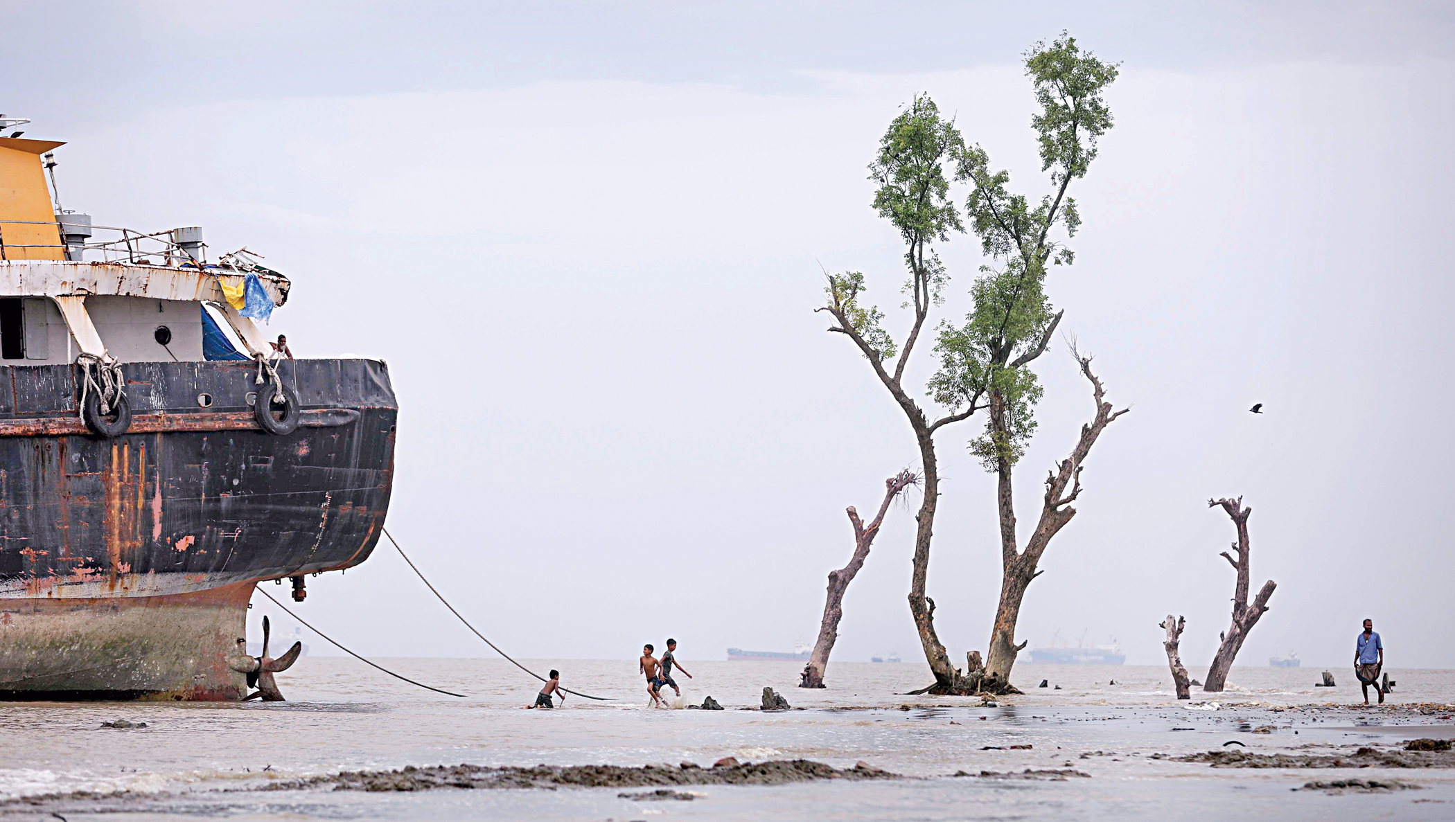 Sitrang causing concern in coastal areas