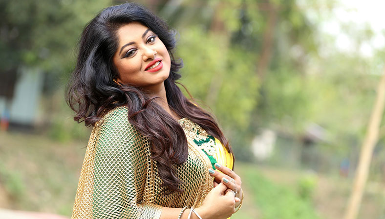 Moushumi starrer “Deshantor” to release in November