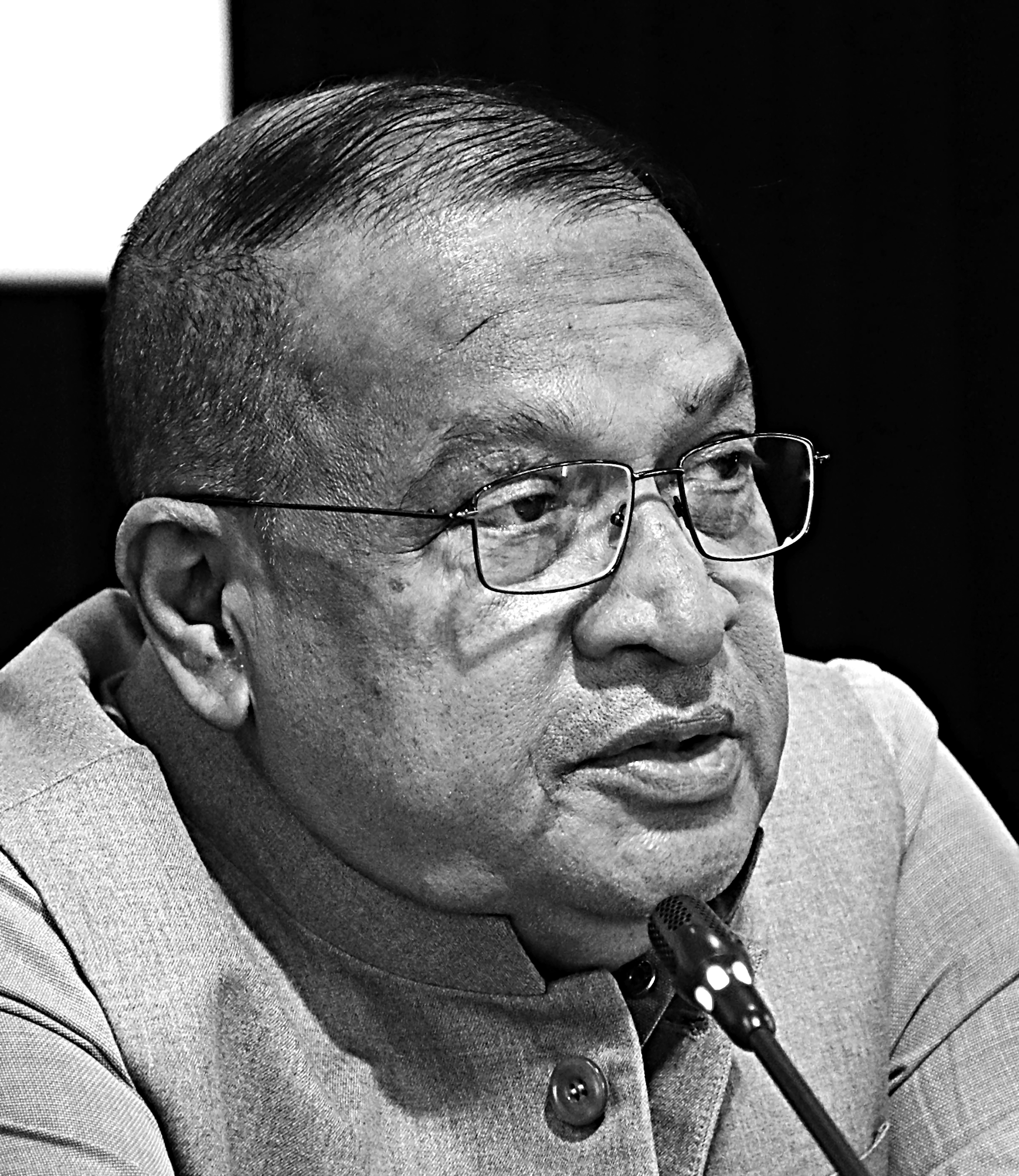 mir-mushtaque-ahmed-robi.jpg