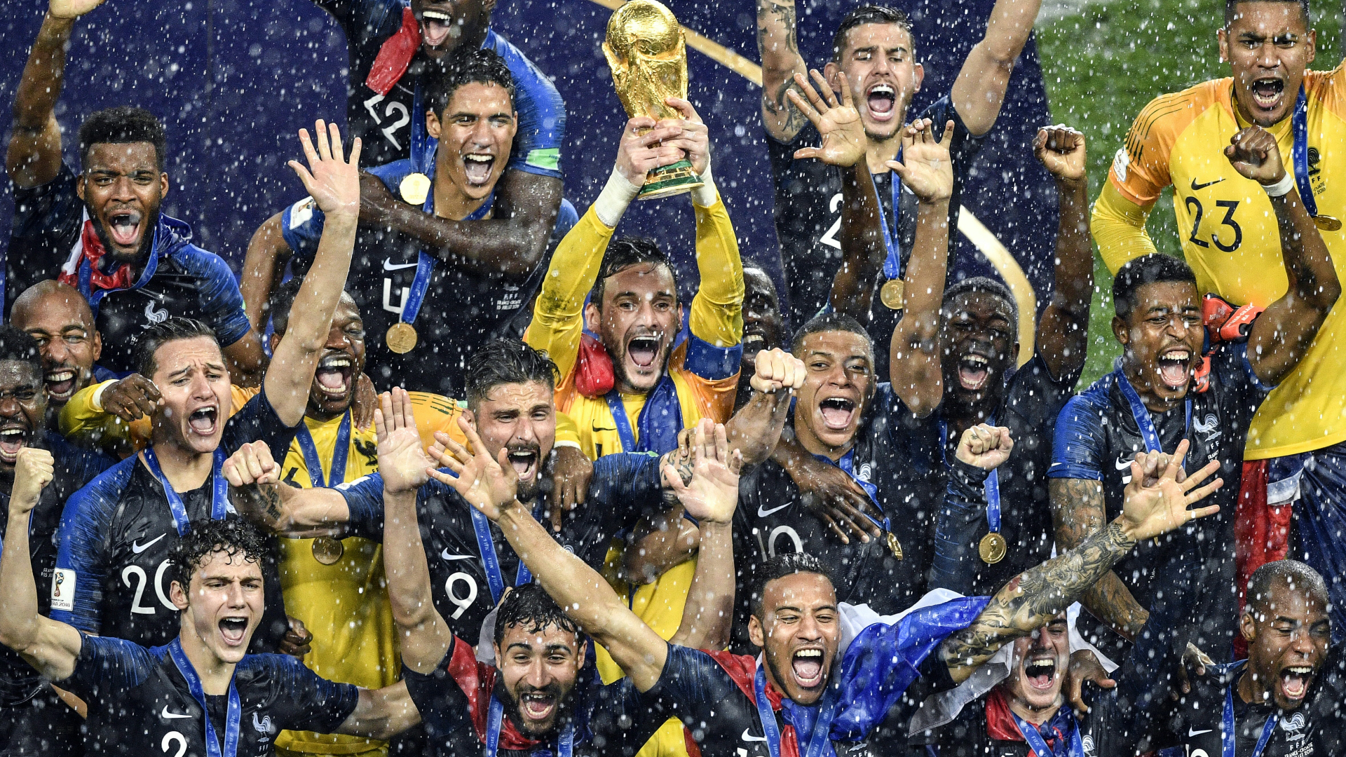france_wc.jpg