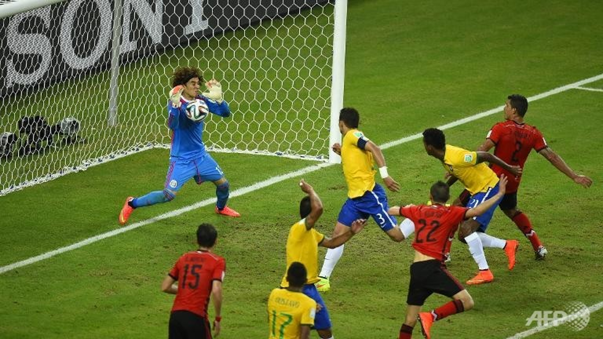 mexico-s-goalkeeper.jpg
