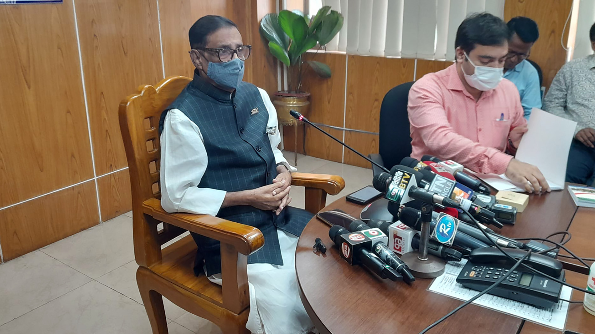 "Bangladesh won't accept IMF loan with hard conditions"